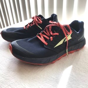 Woman’s Altea Superior 5 size 8.5 trail running shoe